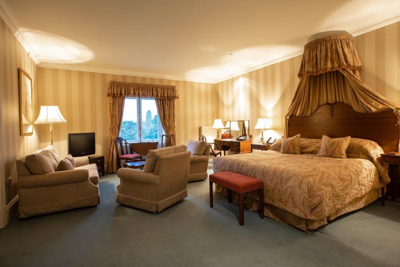 Luton Hoo Hotel, Golf And Spa Bagian luar foto