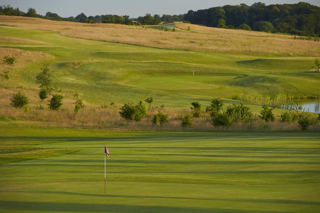 Luton Hoo Hotel, Golf And Spa Bagian luar foto Golf course in the United States