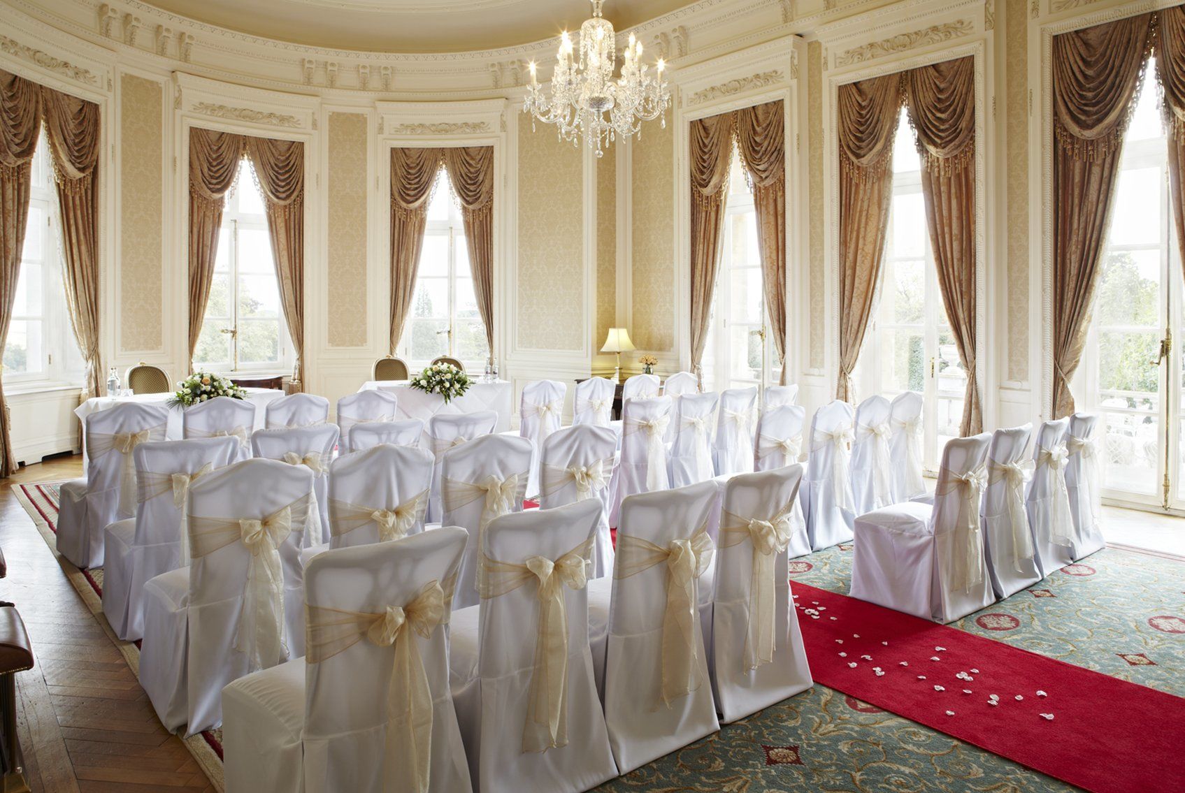Luton Hoo Hotel, Golf And Spa Fasilitas foto The Long Room