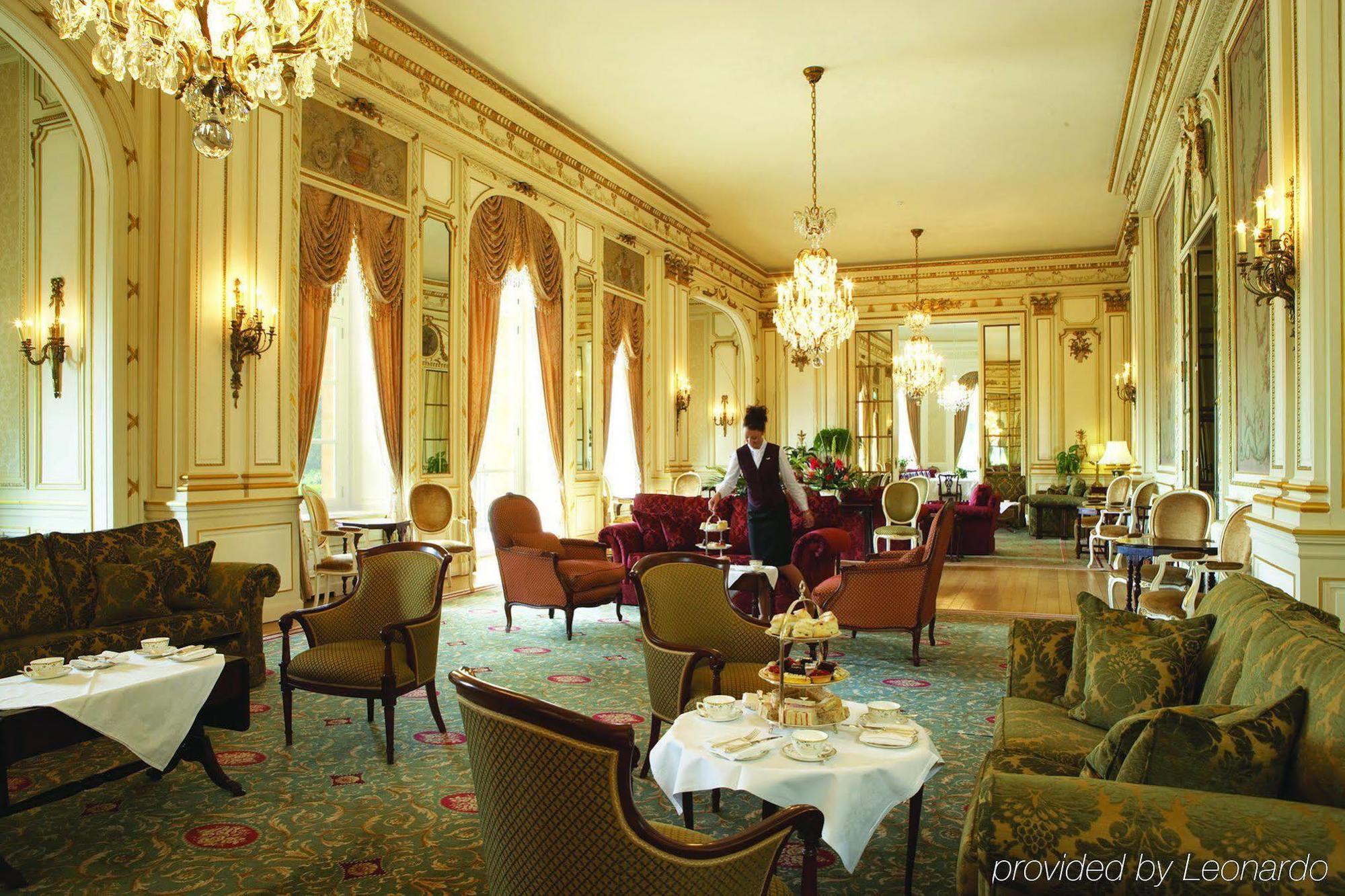 Luton Hoo Hotel, Golf And Spa Interior foto The lobby